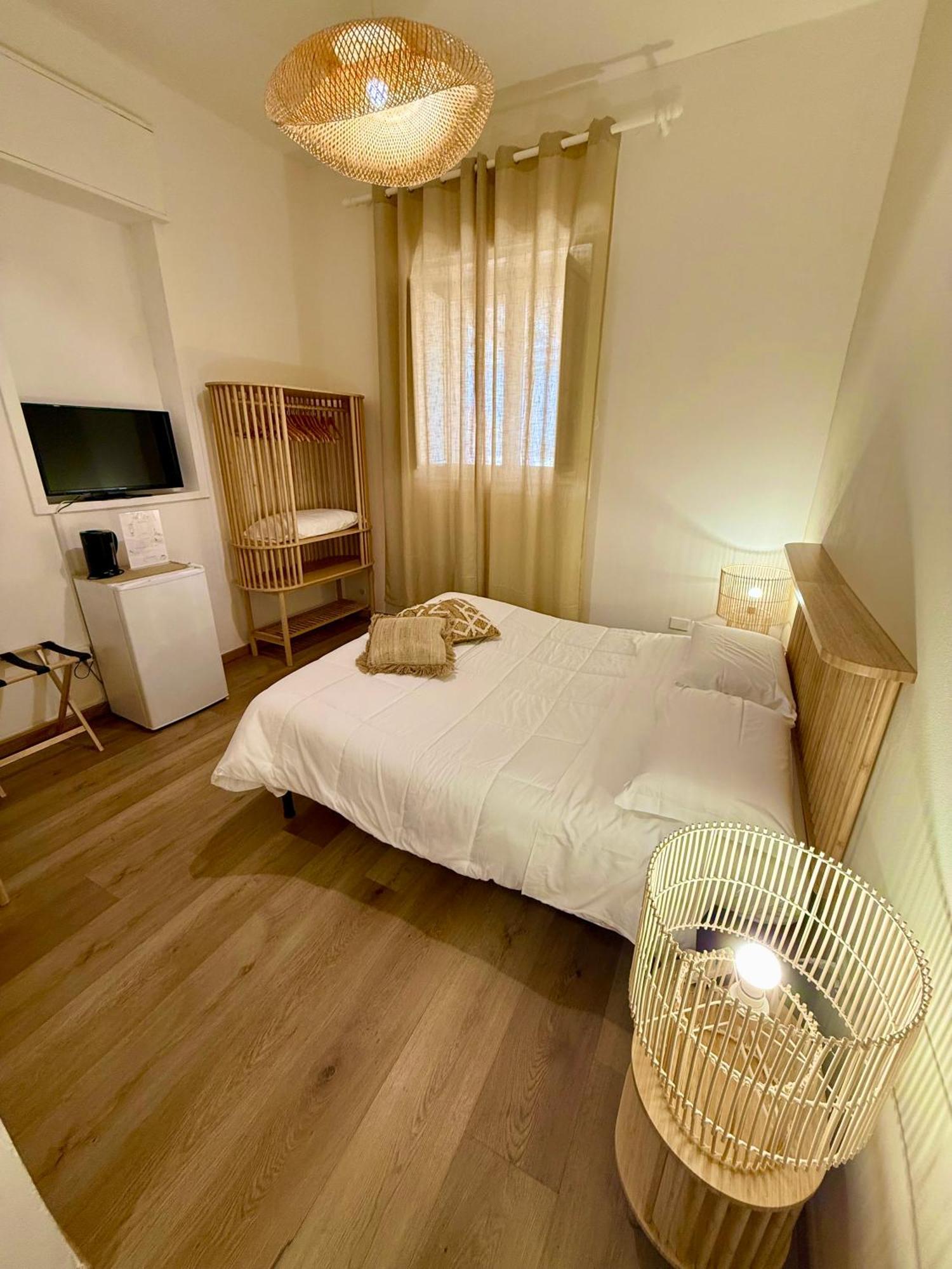 Terrazze Sul Mare Bed & Breakfast Pozzallo Bagian luar foto
